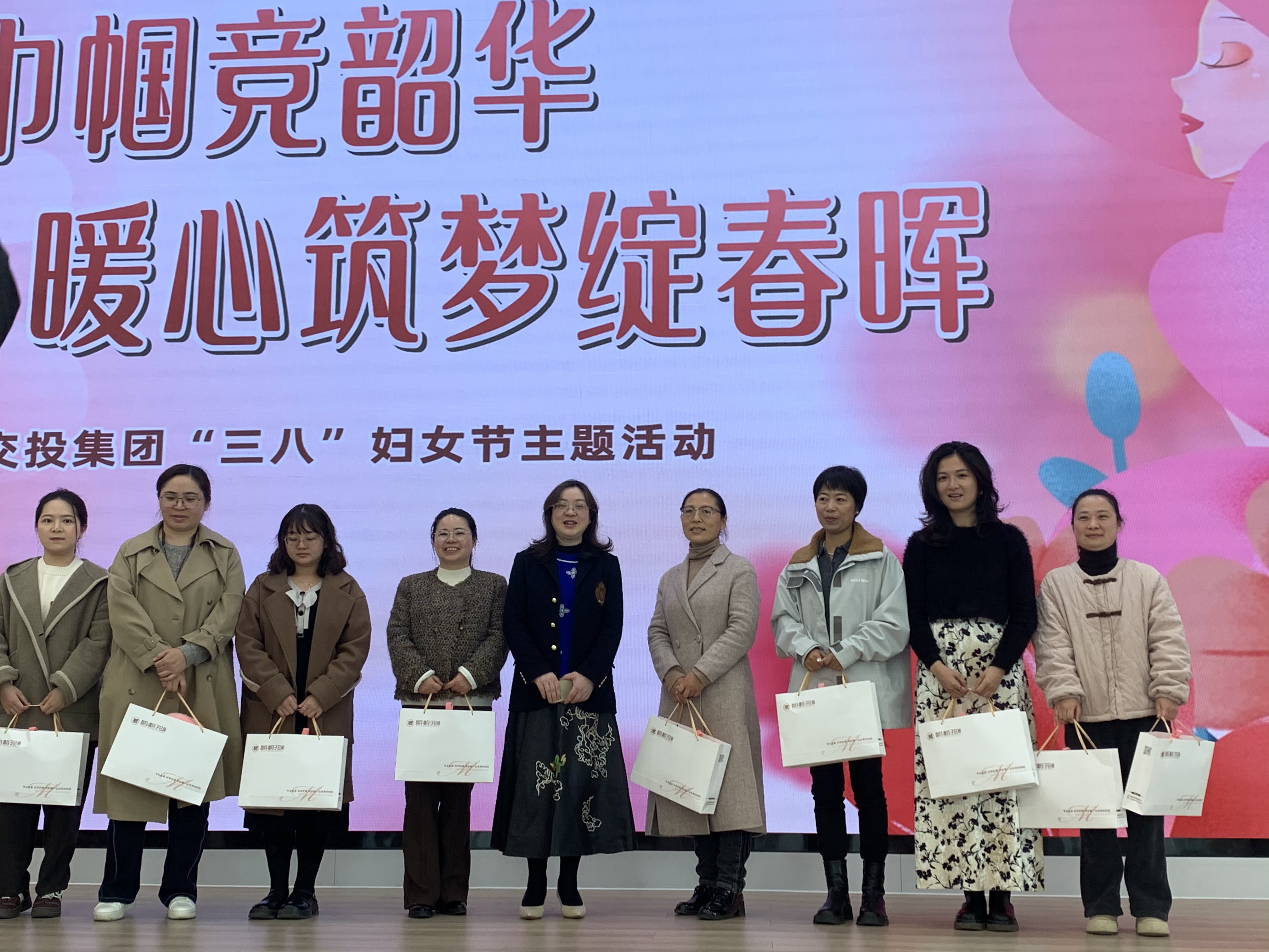 1741570062763732.jpg 2319de45cee88950c241dc5d03bfa75.jpg